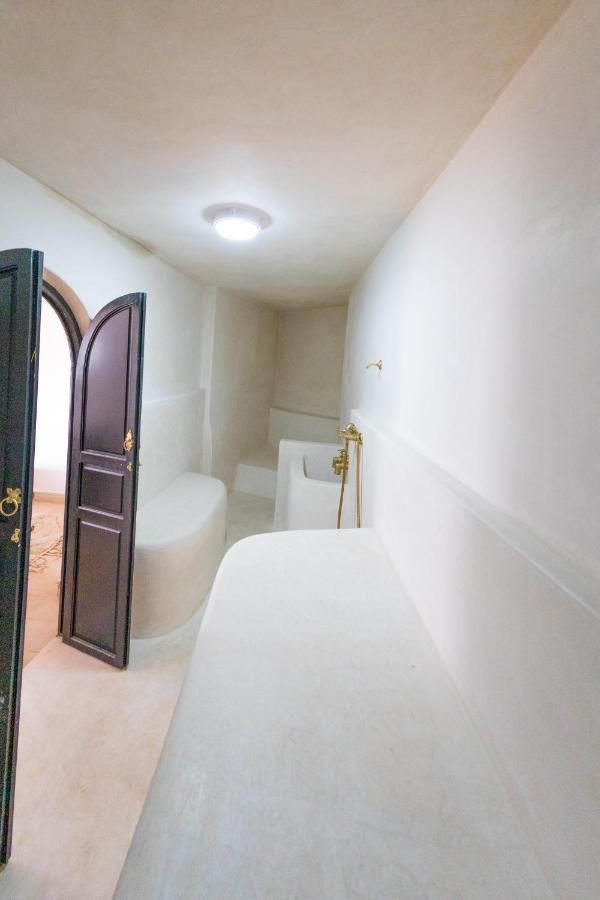 Riad 27 & Spa Entierement Privatise Marrakesh Exterior foto