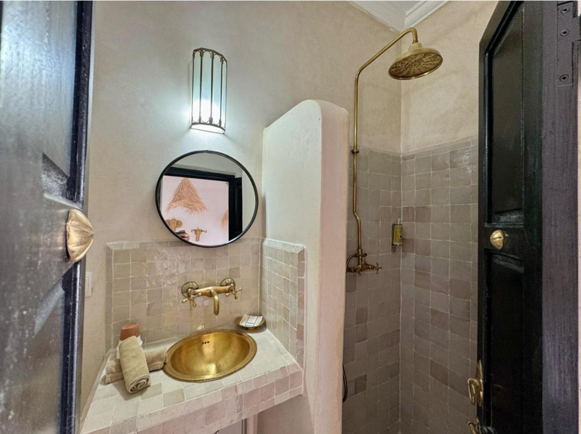 Riad 27 & Spa Entierement Privatise Marrakesh Exterior foto